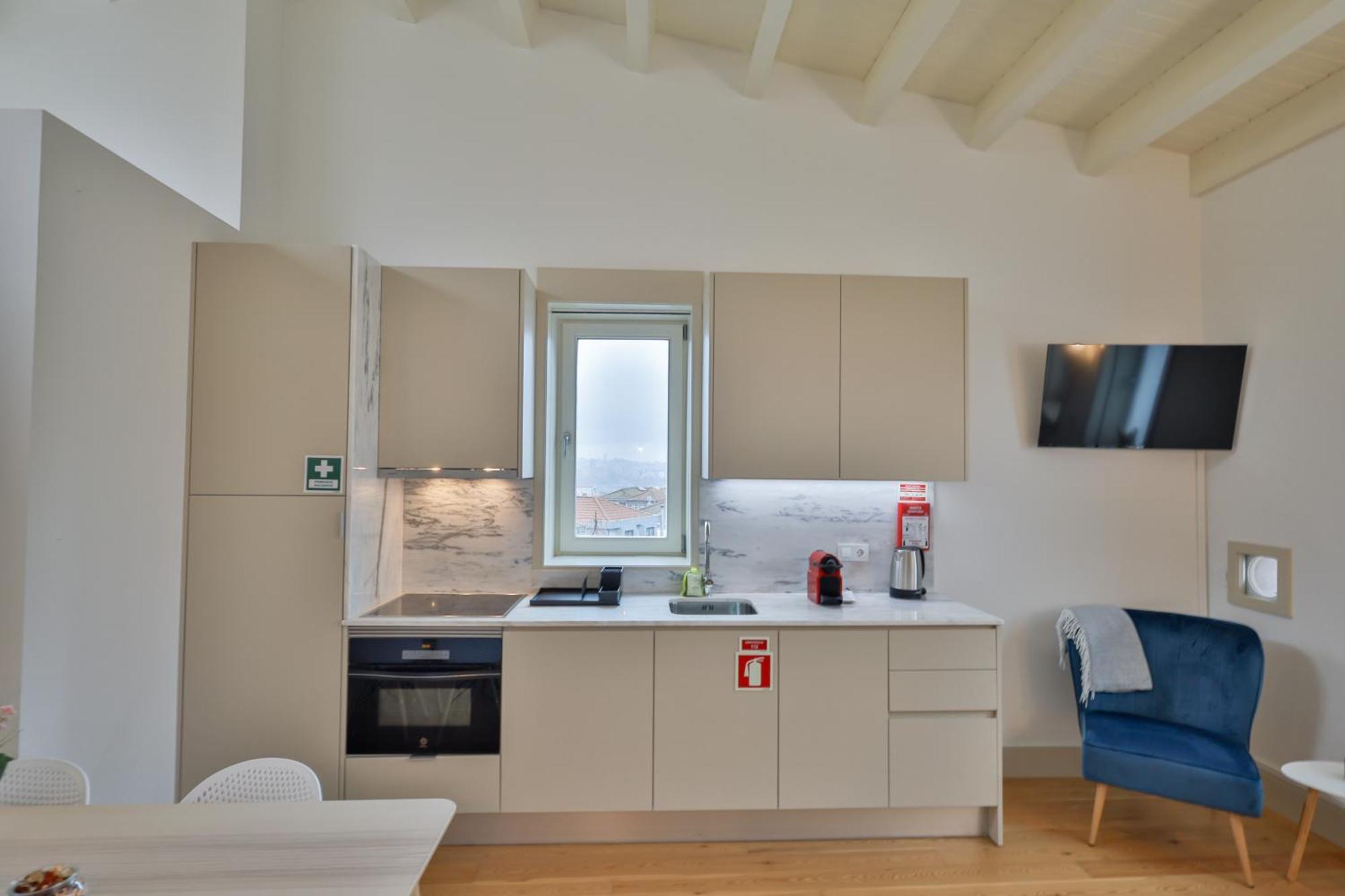 Martires Sweet Apts By Portocityhosts Exterior foto